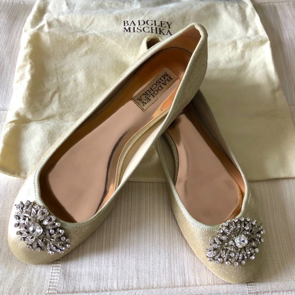 Badgley Mischka gold leather flats